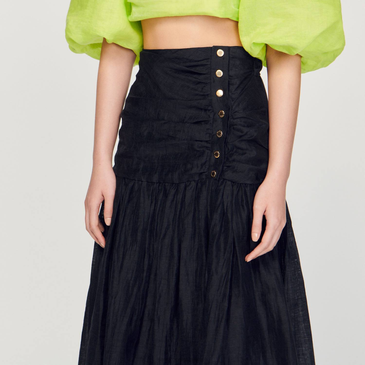 ثياب Sandro Paris تنورة طويلة مجمعة أسود نحيف ZJ00197