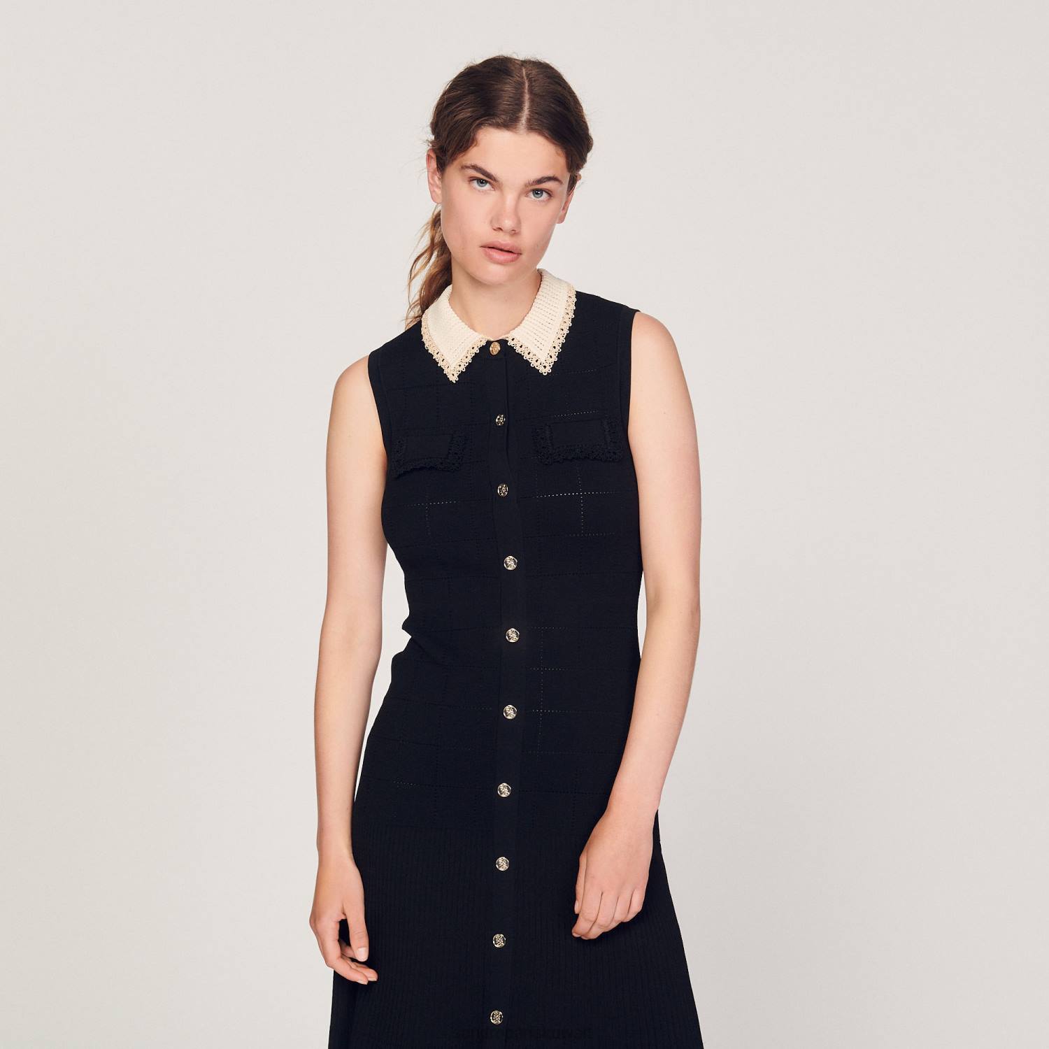 ثياب Sandro Paris فستان طويل بلا أكمام أسود نحيف ZJ00229