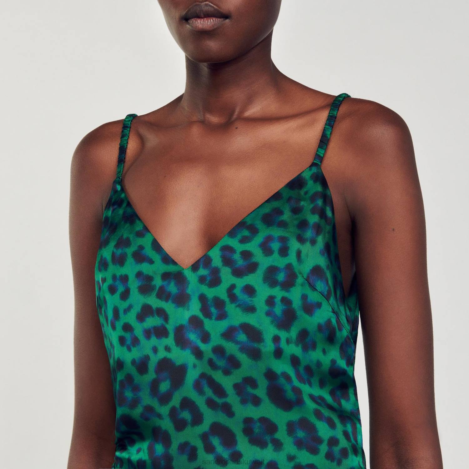 ثياب Sandro Paris فستان بفتحة بطبعة جلد الفهد أخضر نحيف ZJ0022