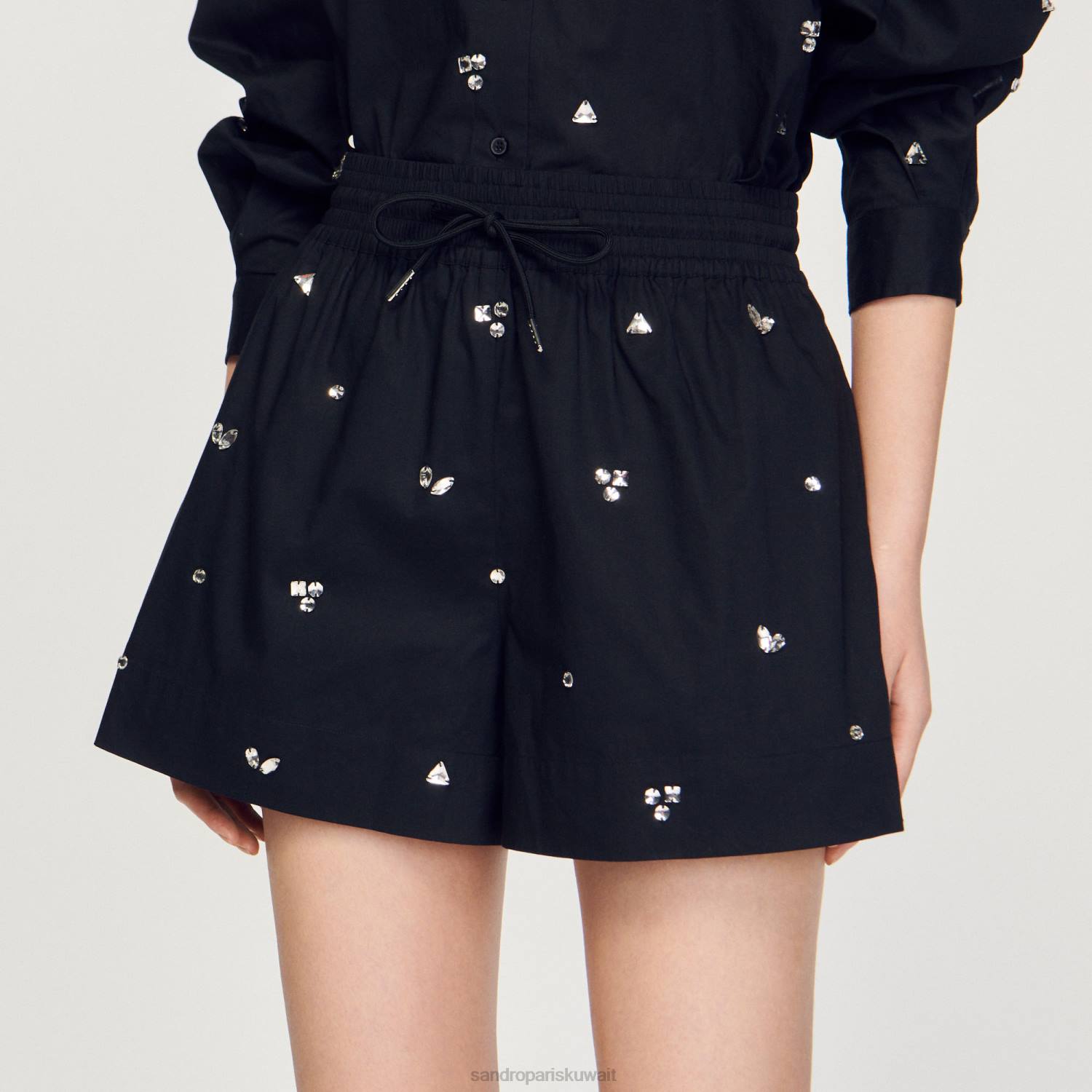 ثياب Sandro Paris شورت مطرز يدويًا أسود نحيف ZJ00236