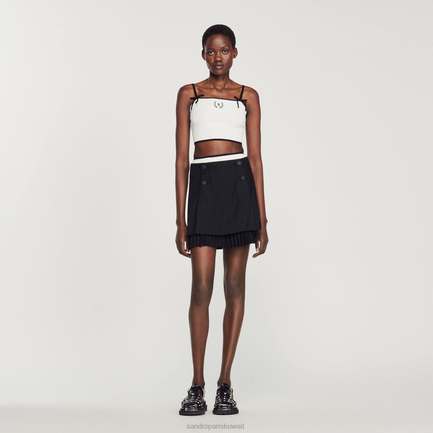 ثياب Sandro Paris محبوك أعلى المحاصيل أبيض نحيف ZJ00240