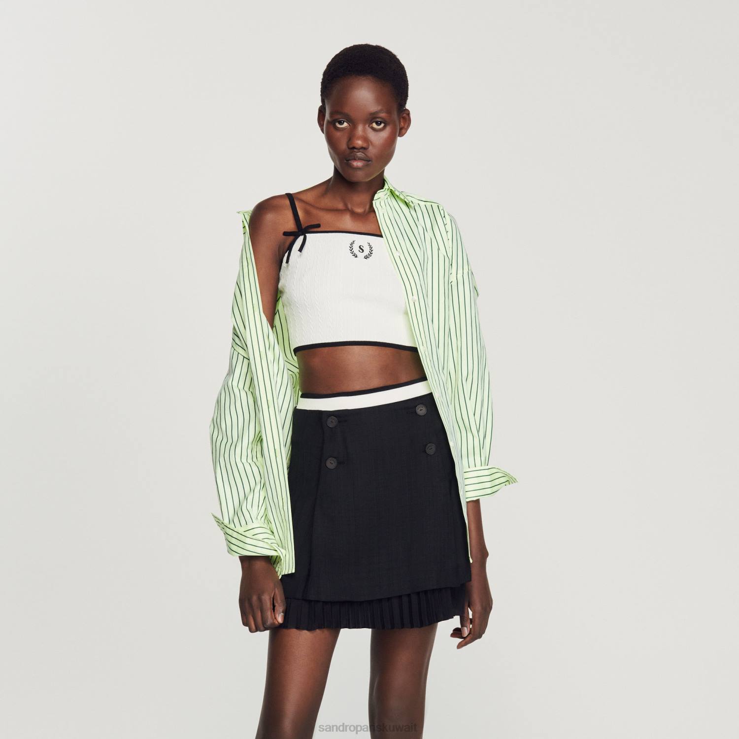 ثياب Sandro Paris محبوك أعلى المحاصيل أبيض نحيف ZJ00240