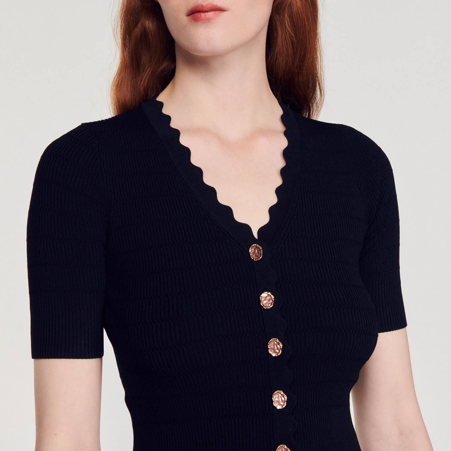 ثياب Sandro Paris سترة محبوكة بأزرار فاخرة أسود نحيف ZJ00249