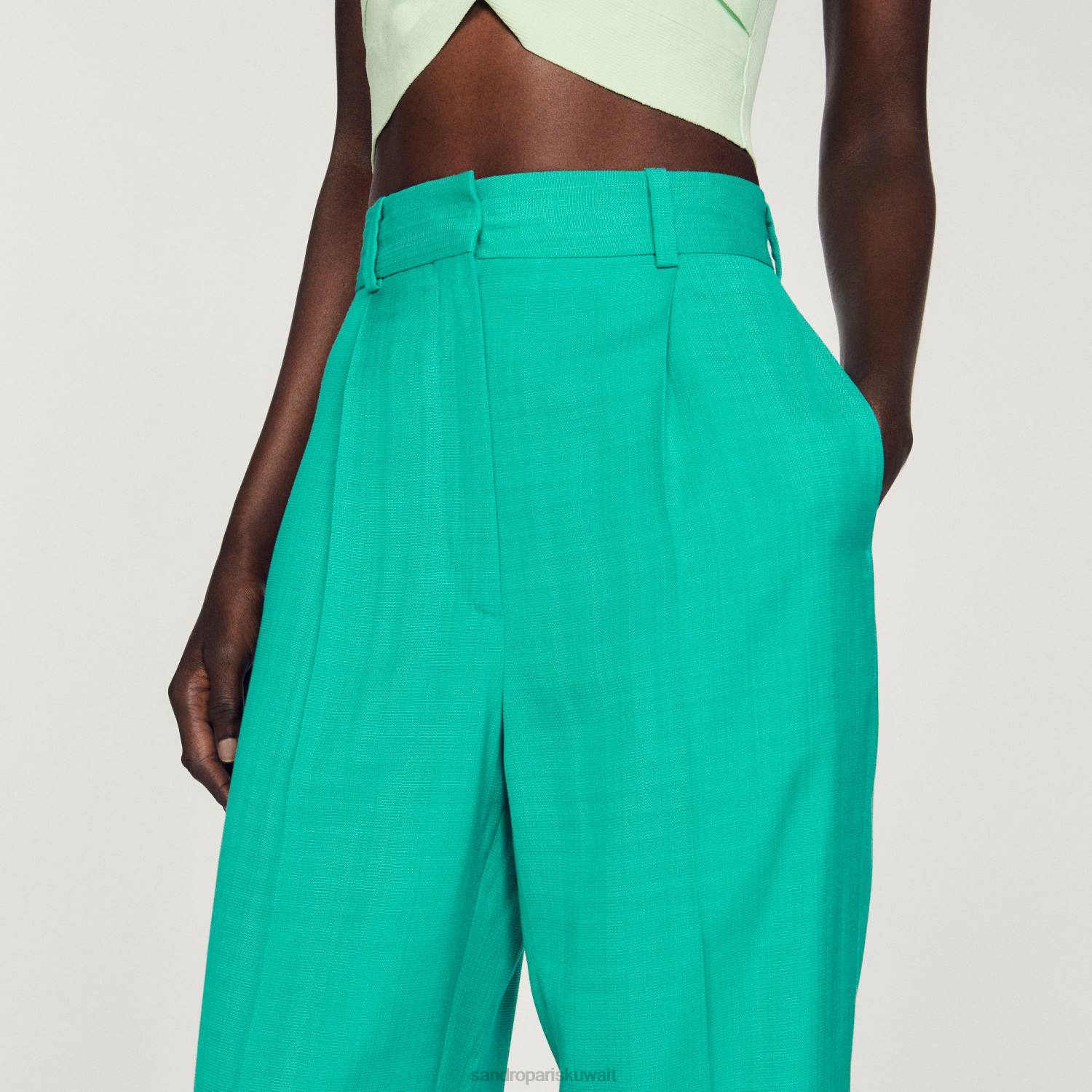 ثياب Sandro Paris بنطال مستقيم الأرجل إيمورود الأخضر نحيف ZJ00280
