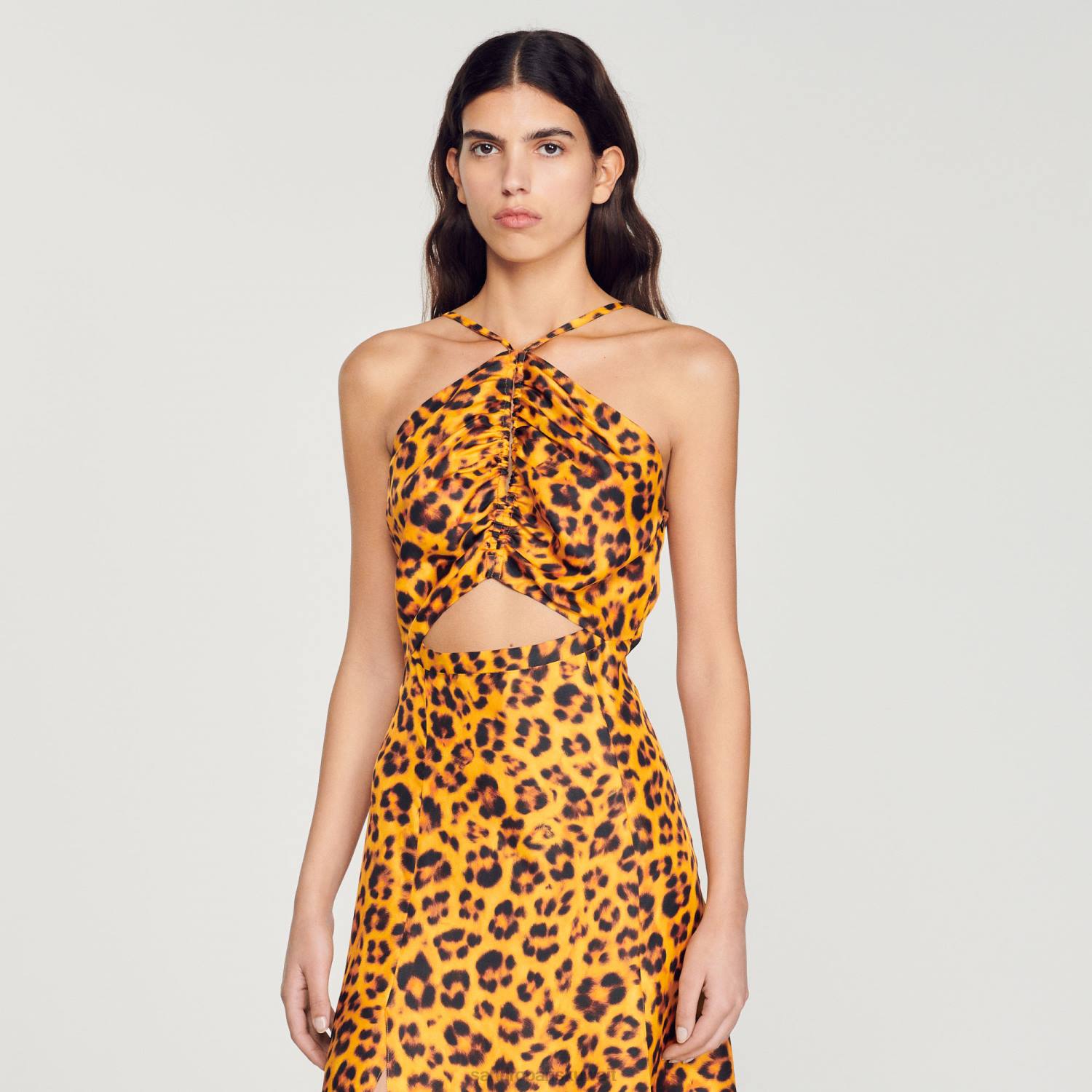 ثياب Sandro Paris فستان طويل بطبعة الفهد برتقالي/أسود نحيف ZJ00309