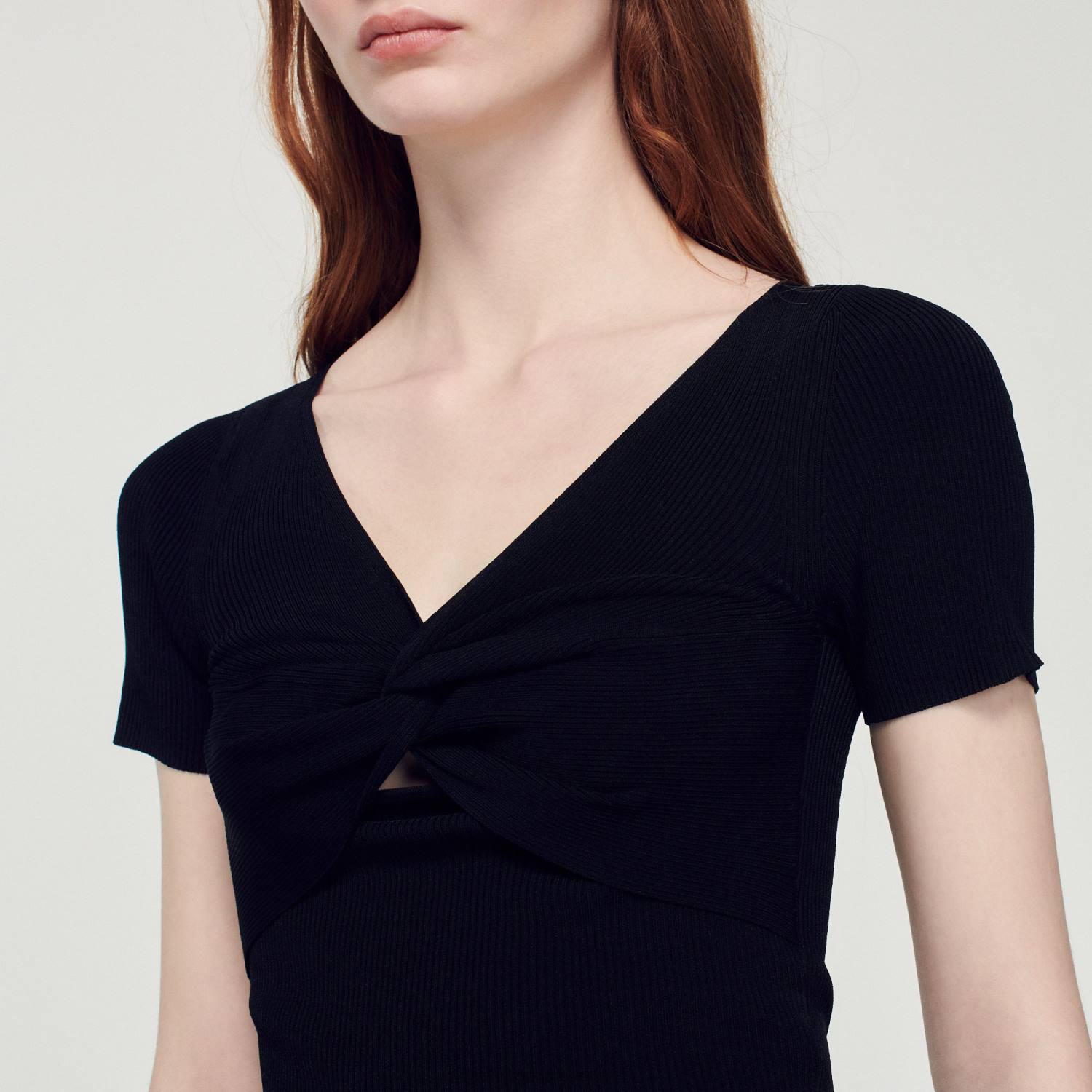 ثياب Sandro Paris سترة مقصوصة مربوطة أسود نحيف ZJ00313