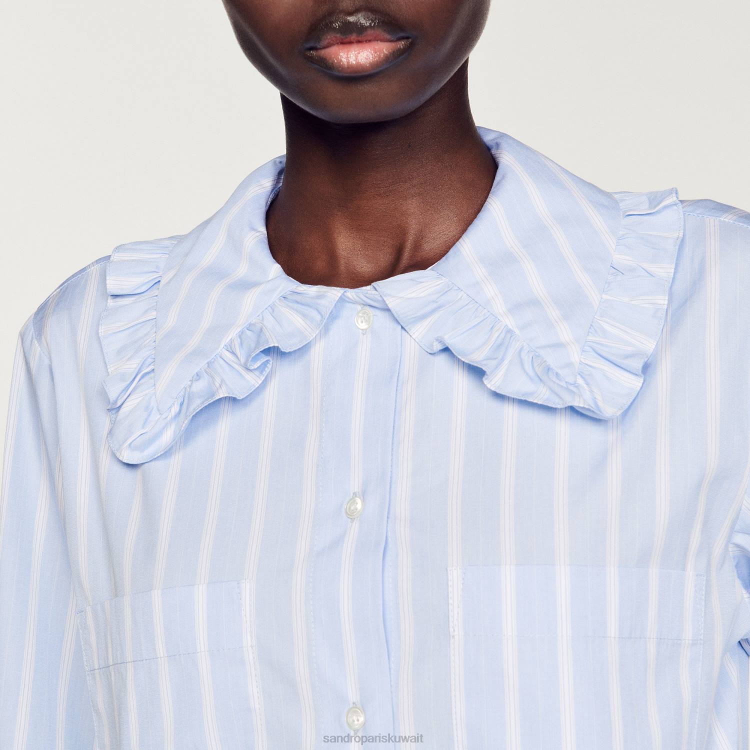 ثياب Sandro Paris قميص قصير بياقة كبيرة ابيض ازرق نحيف ZJ00315