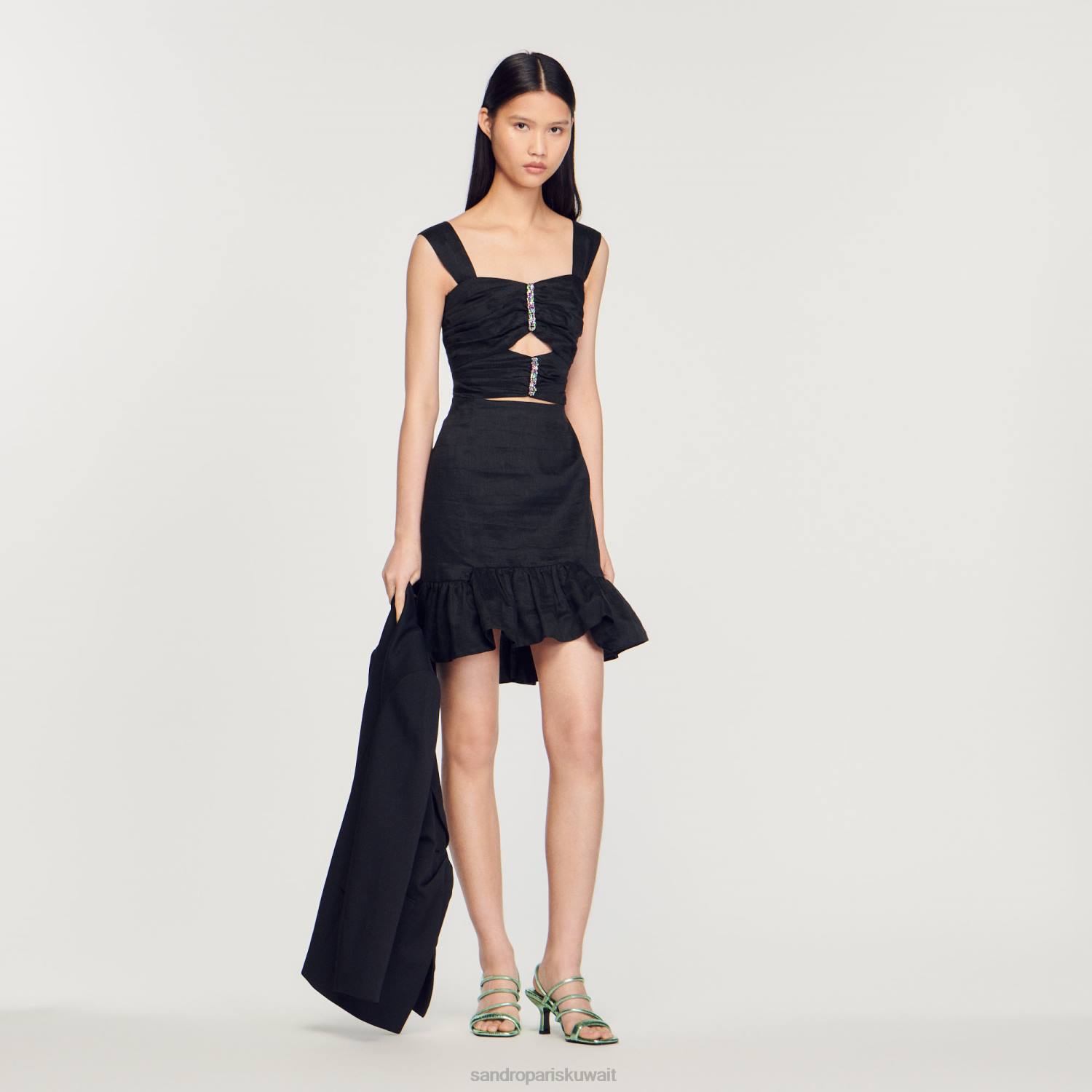 ثياب Sandro Paris فستان قصير مع المجوهرات أسود نحيف ZJ00337