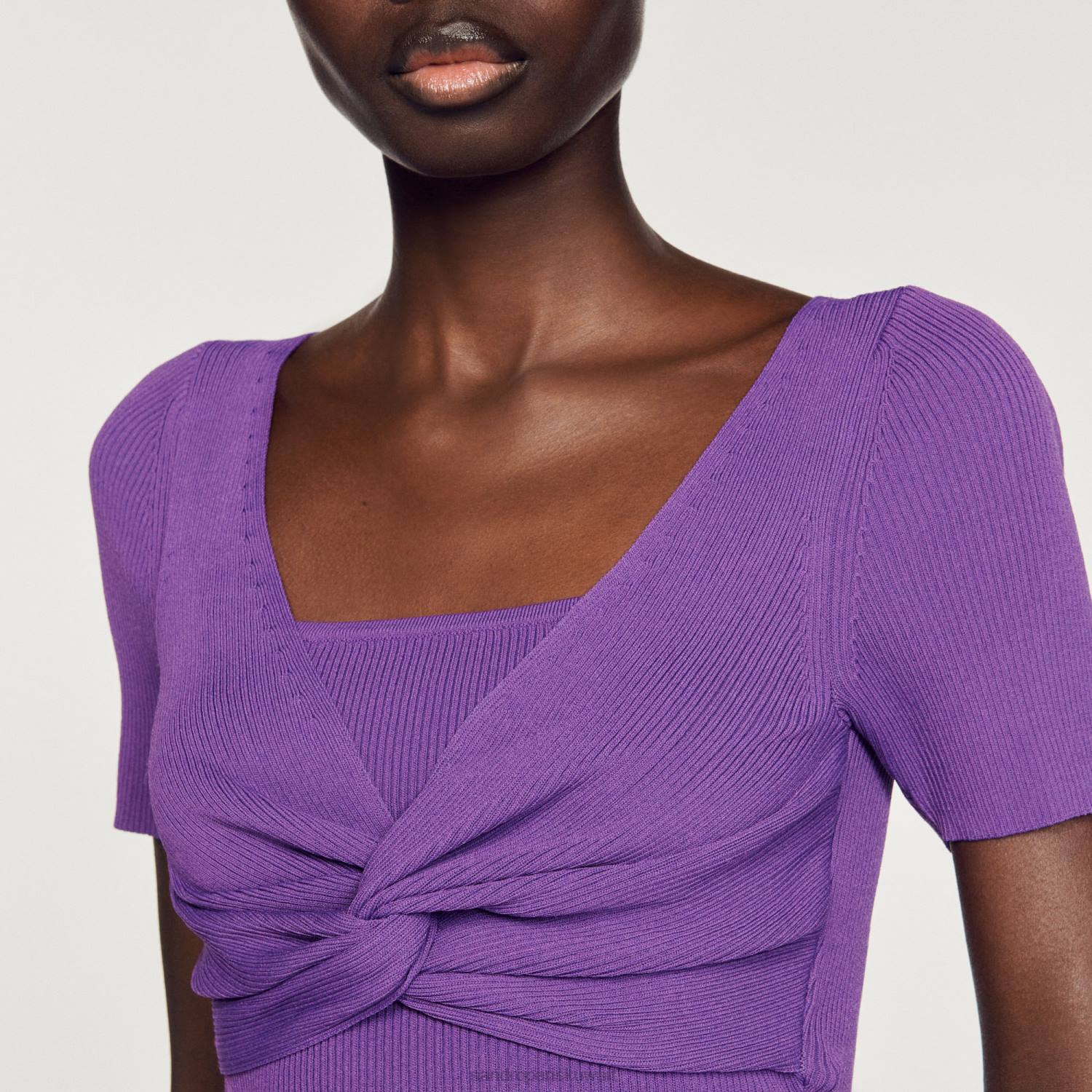 ثياب Sandro Paris سترة مقصوصة مربوطة أرجواني نحيف ZJ00340