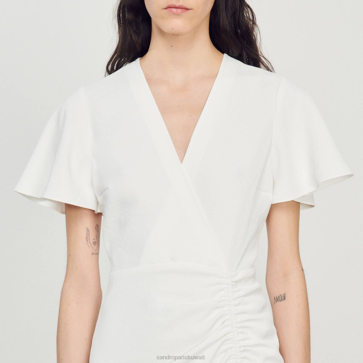 ثياب Sandro Paris فستان قصير كروس بيج فاتح نحيف ZJ00397