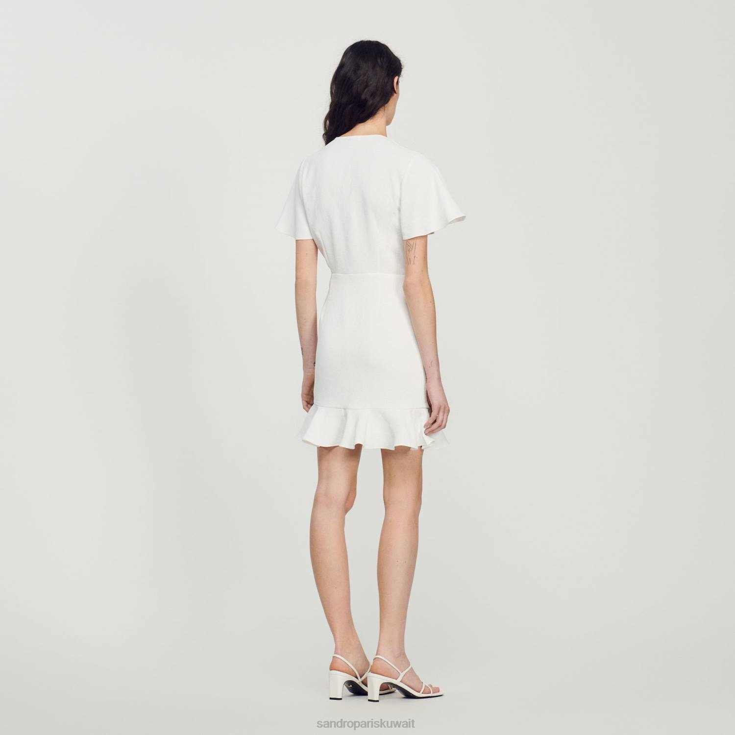 ثياب Sandro Paris فستان قصير كروس بيج فاتح نحيف ZJ00397