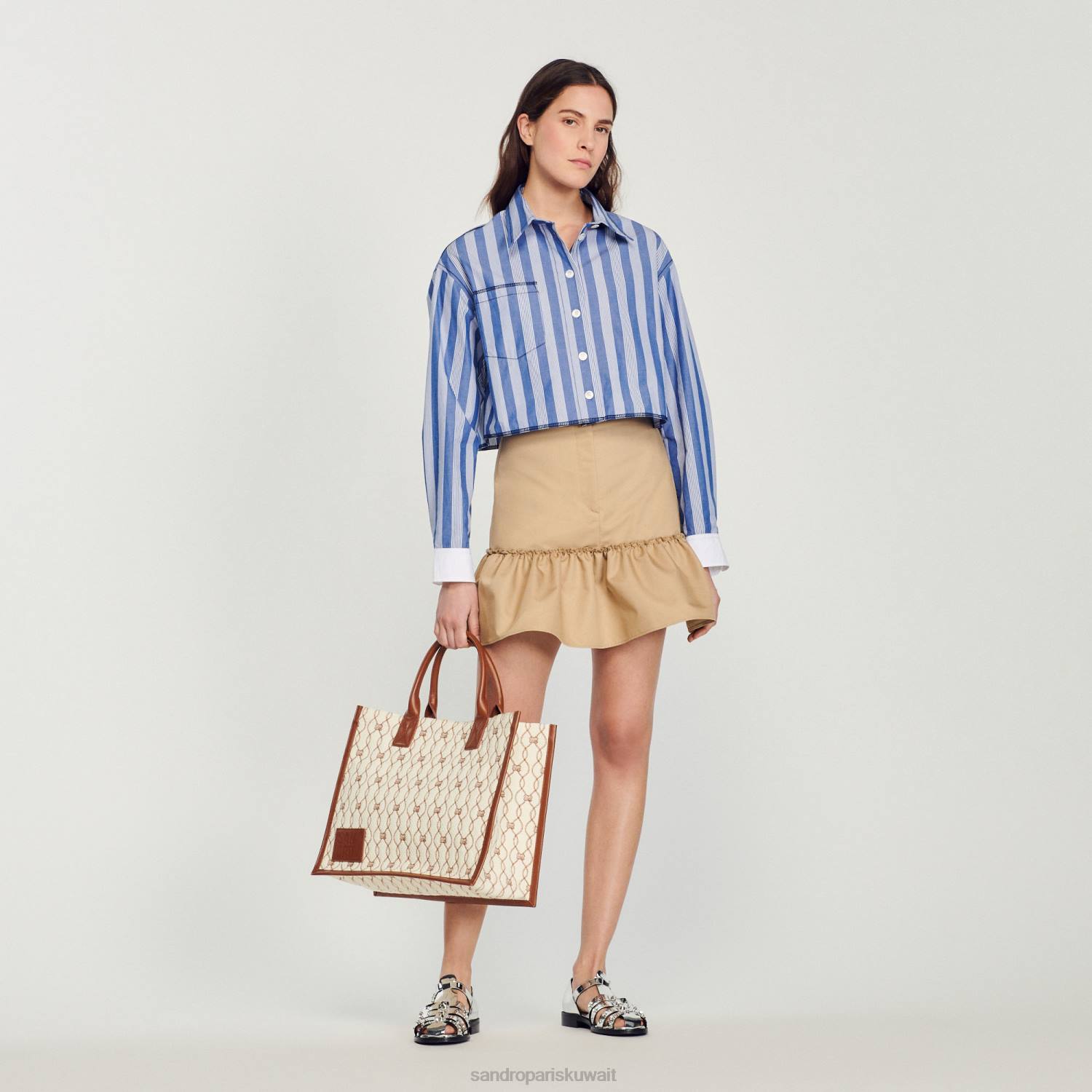 ثياب Sandro Paris قميص مخطط قصير أزرق/أبيض نحيف ZJ00408