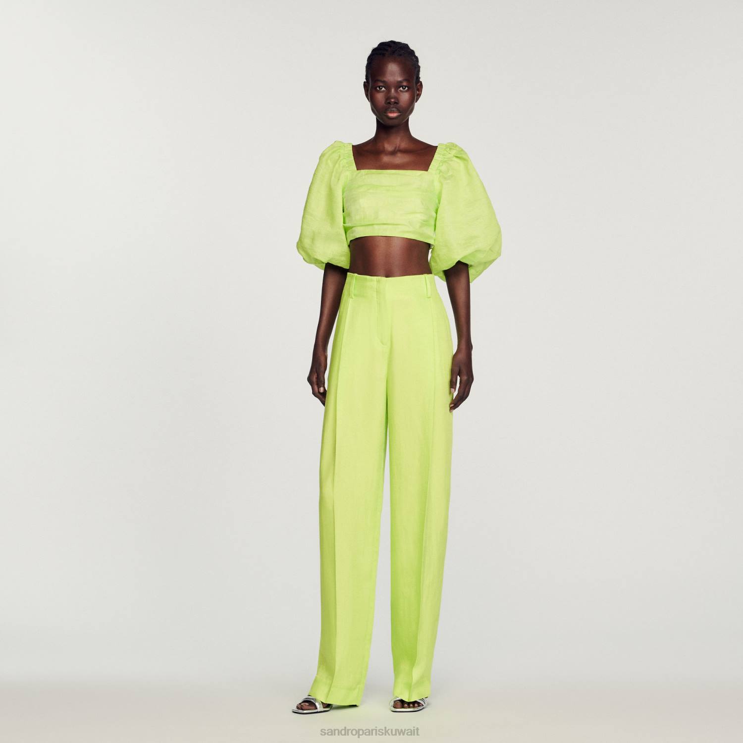 ثياب Sandro Paris قمة المحاصيل المجمعة اليانسون نحيف ZJ00430