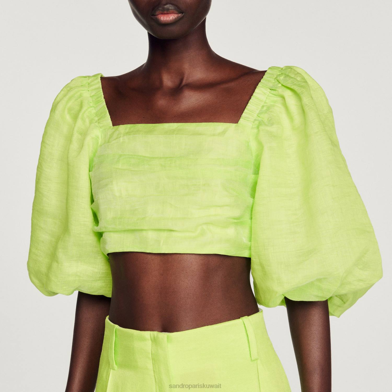 ثياب Sandro Paris قمة المحاصيل المجمعة اليانسون نحيف ZJ00430