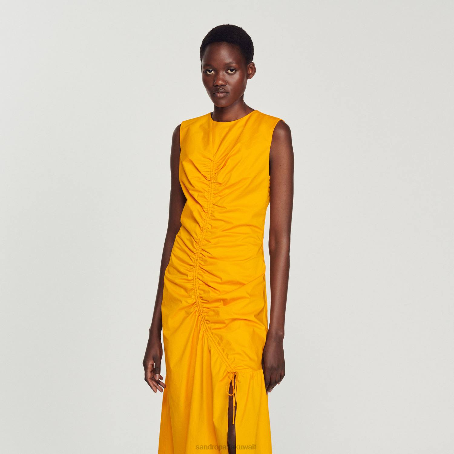 ثياب Sandro Paris فستان طويل ومجمع البرتقال الحمضي نحيف ZJ00445