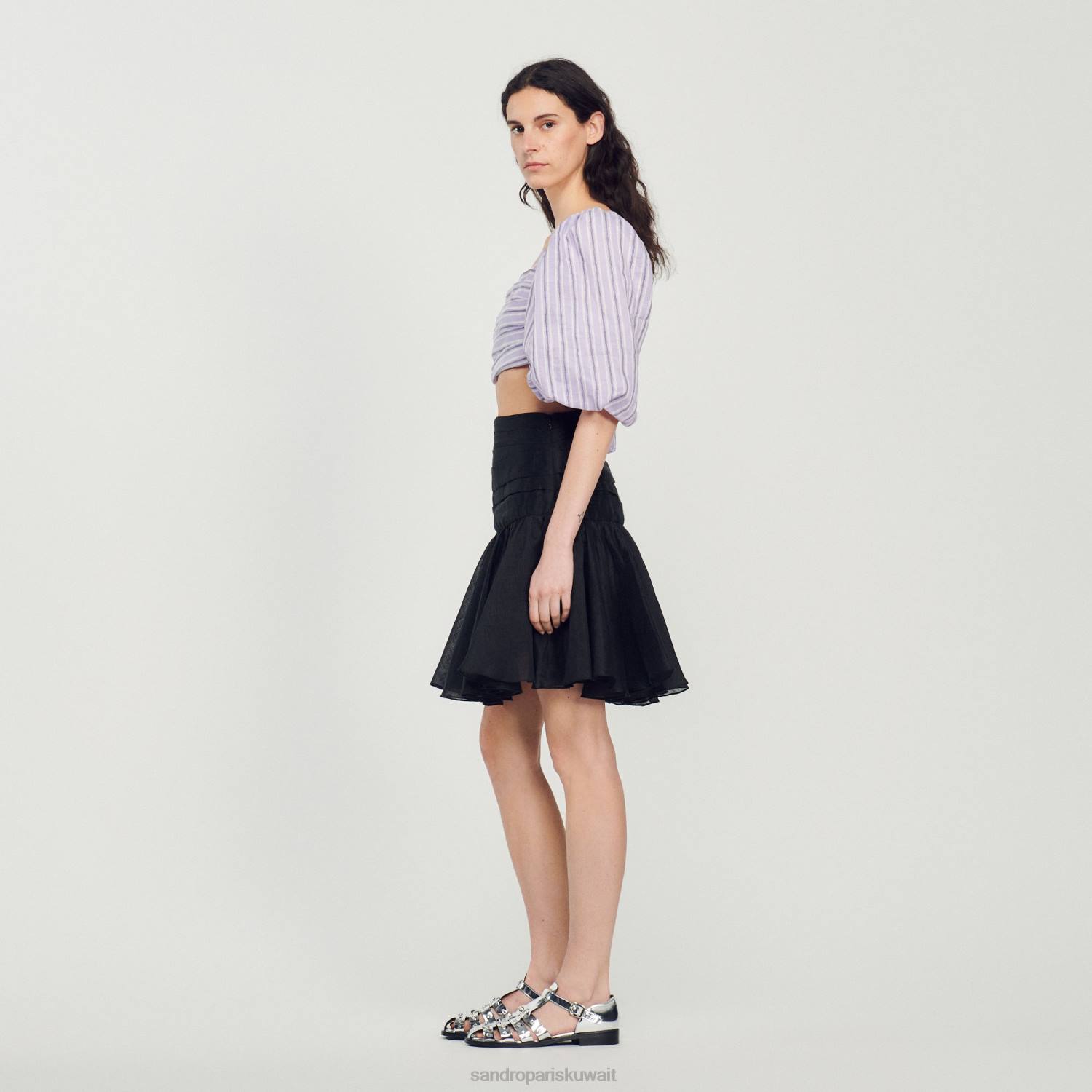 ثياب Sandro Paris أعلى المحاصيل مخطط أرجواني / أسود نحيف ZJ00458