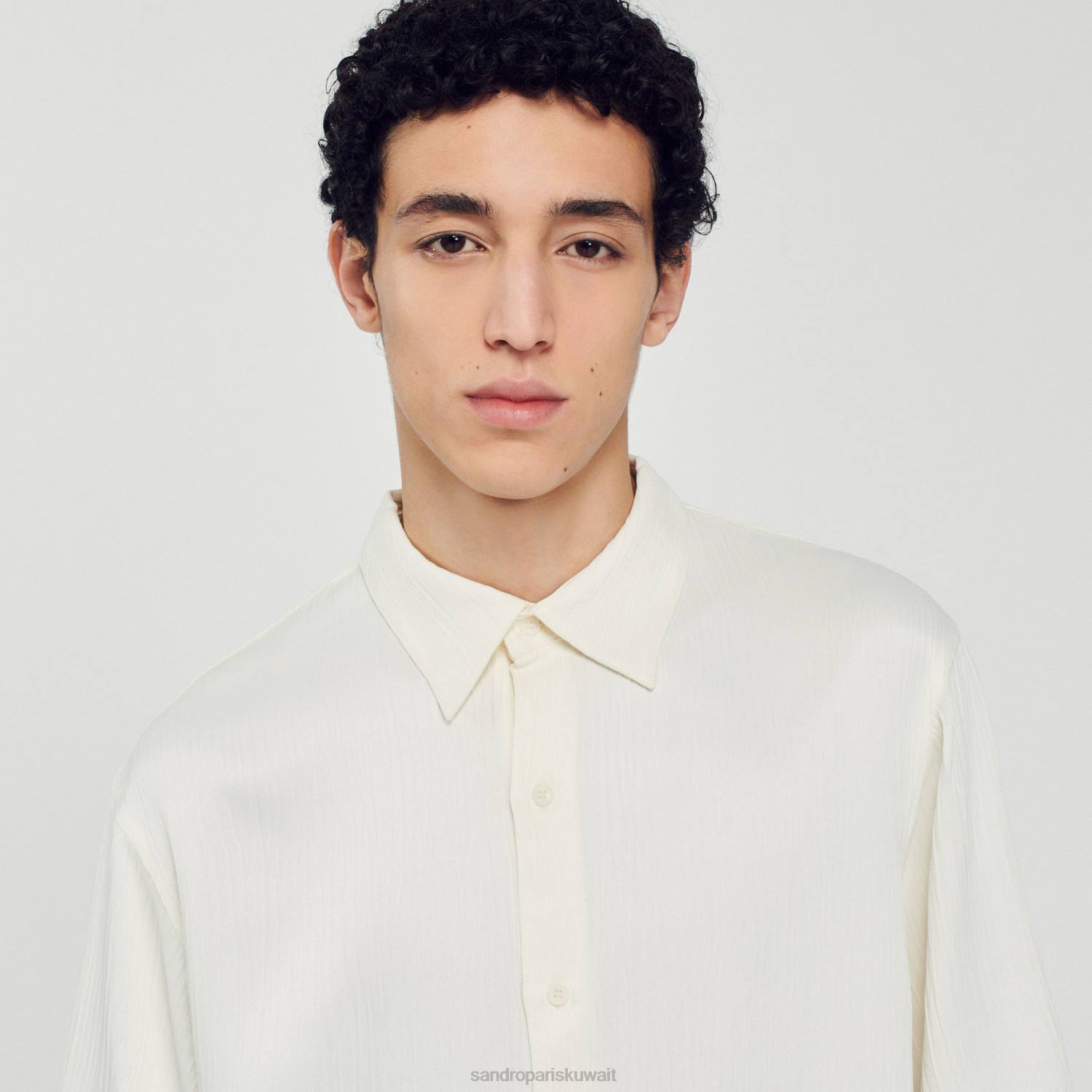 ثياب Sandro Paris قميص بأكمام قصيرة بيج فاتح رجال ZJ00589