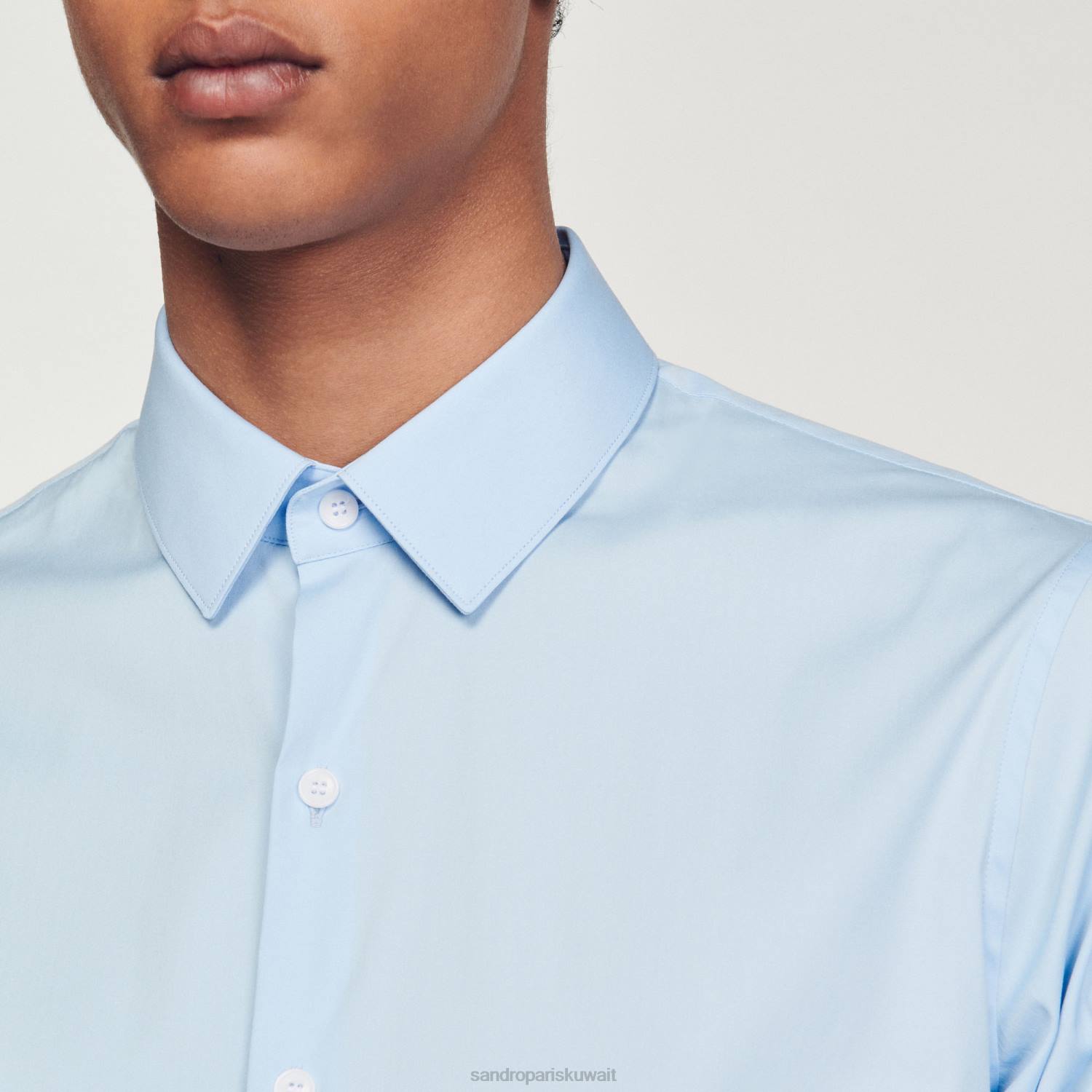 ثياب Sandro Paris قميص قطني مطاطي ملائم السماء الزرقاء رجال ZJ00613