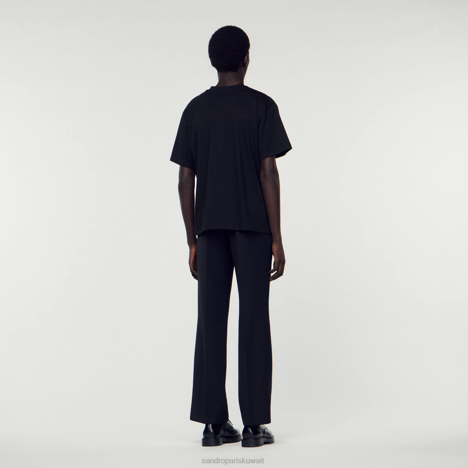 ثياب Sandro Paris تي شيرت من القطن العضوي أسود رجال ZJ00625