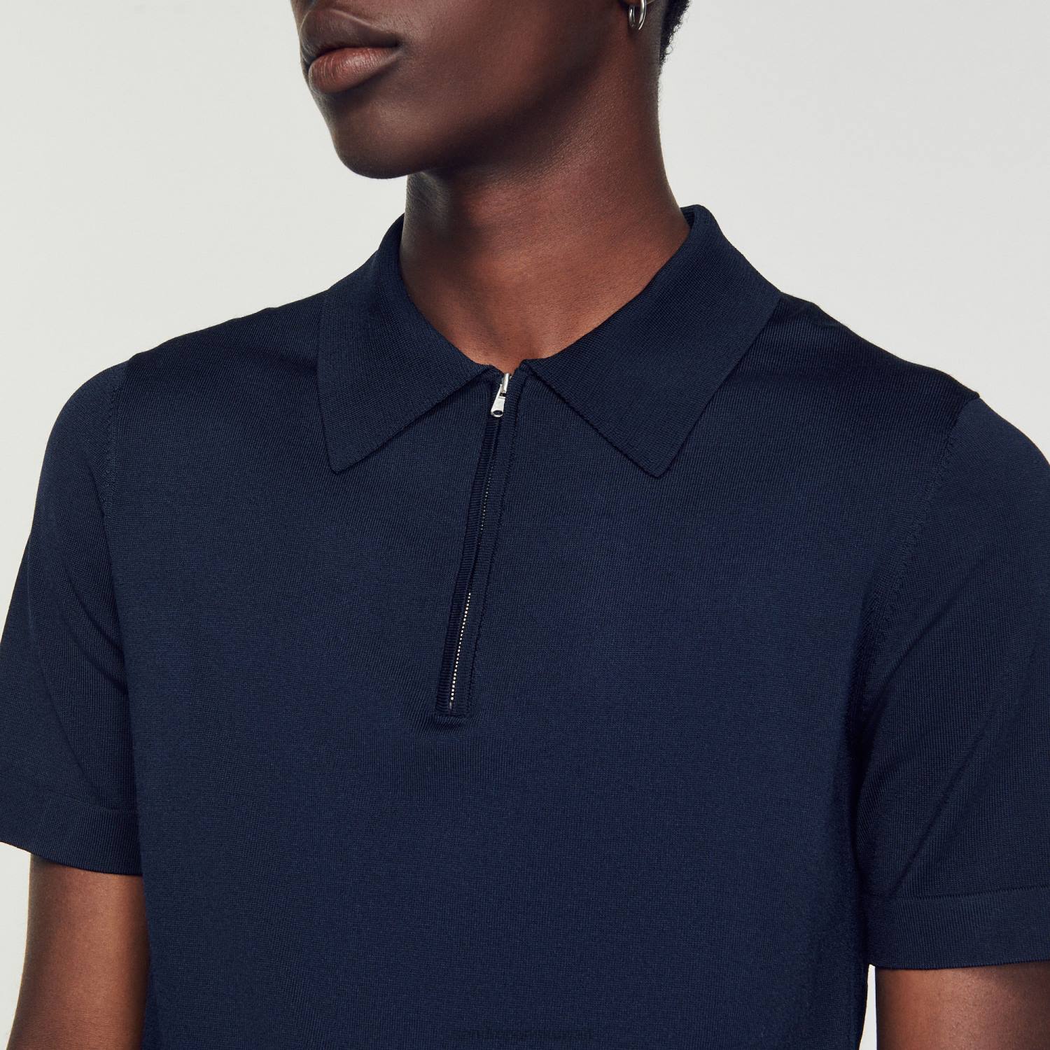 ثياب Sandro Paris قميص بولو محبوك بياقة بسحاب الأزرق الداكن رجال ZJ00628