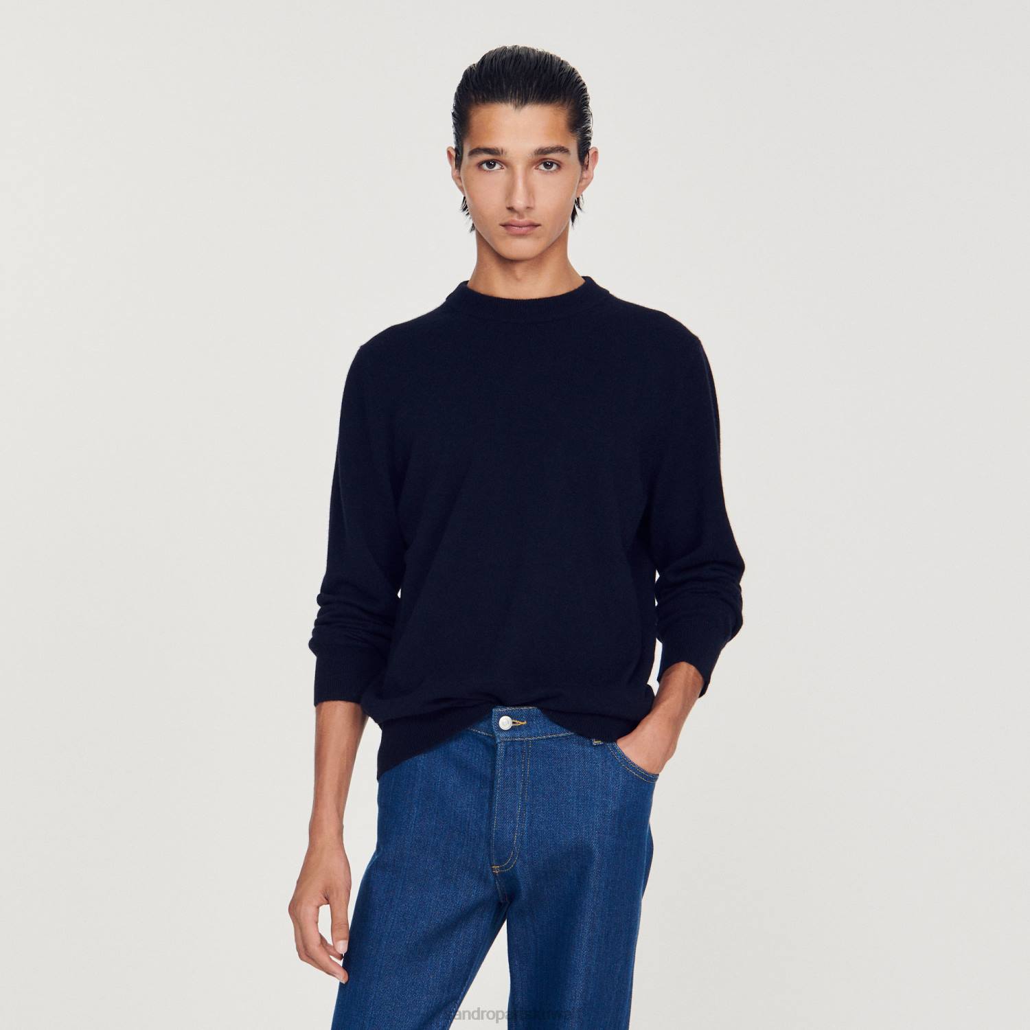 ثياب Sandro Paris سترة الكشمير البحرية المظلمة رجال ZJ00658