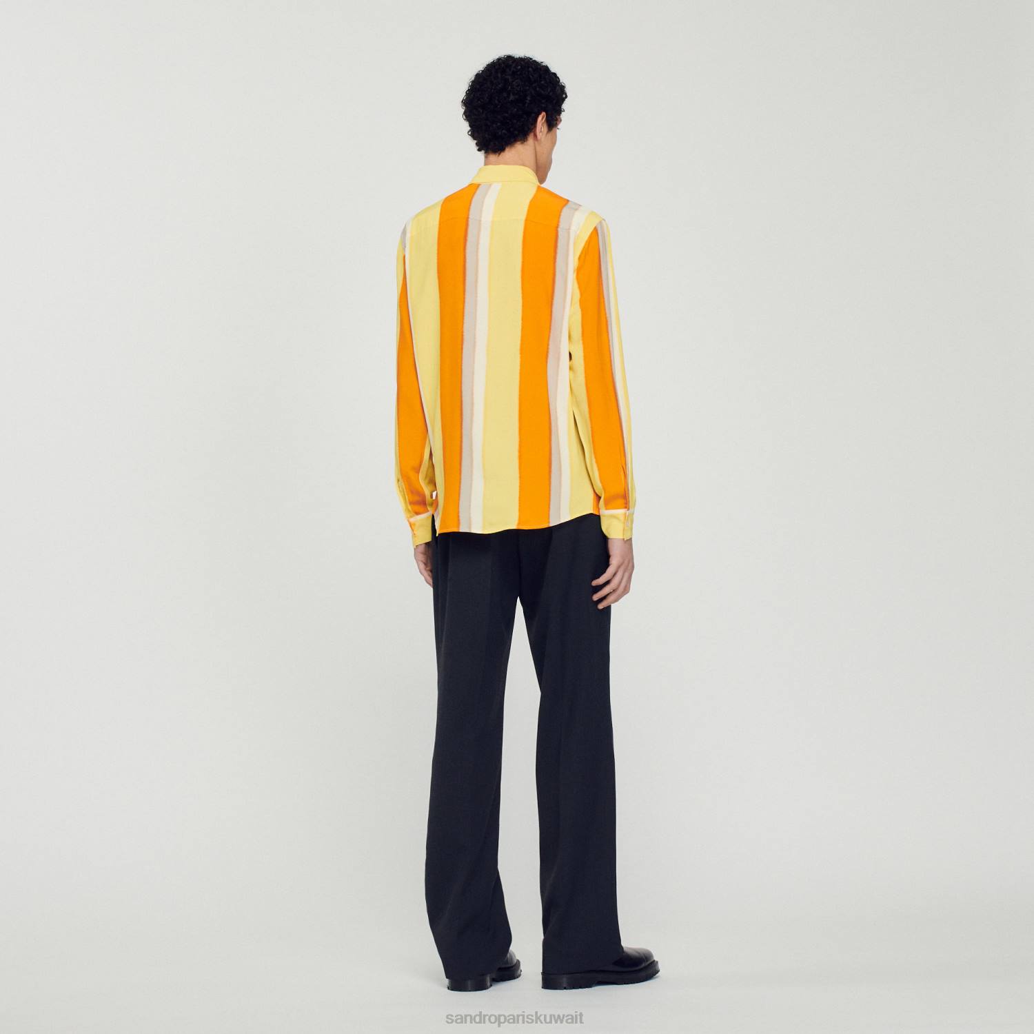 ثياب Sandro Paris قميص مخطط متدفق بأكمام طويلة أصفر رجال ZJ00669