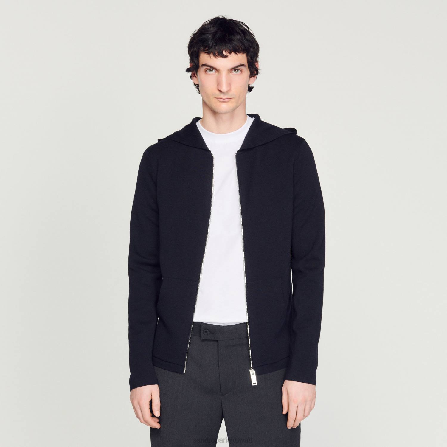 ثياب Sandro Paris سترة مضغوطة مع غطاء محرك السيارة الأزرق الداكن رجال ZJ00673