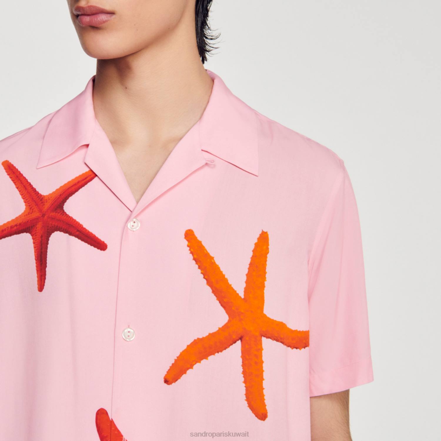 ثياب Sandro Paris قميص مطبوع عليه نجم البحر لون القرنفل رجال ZJ00679