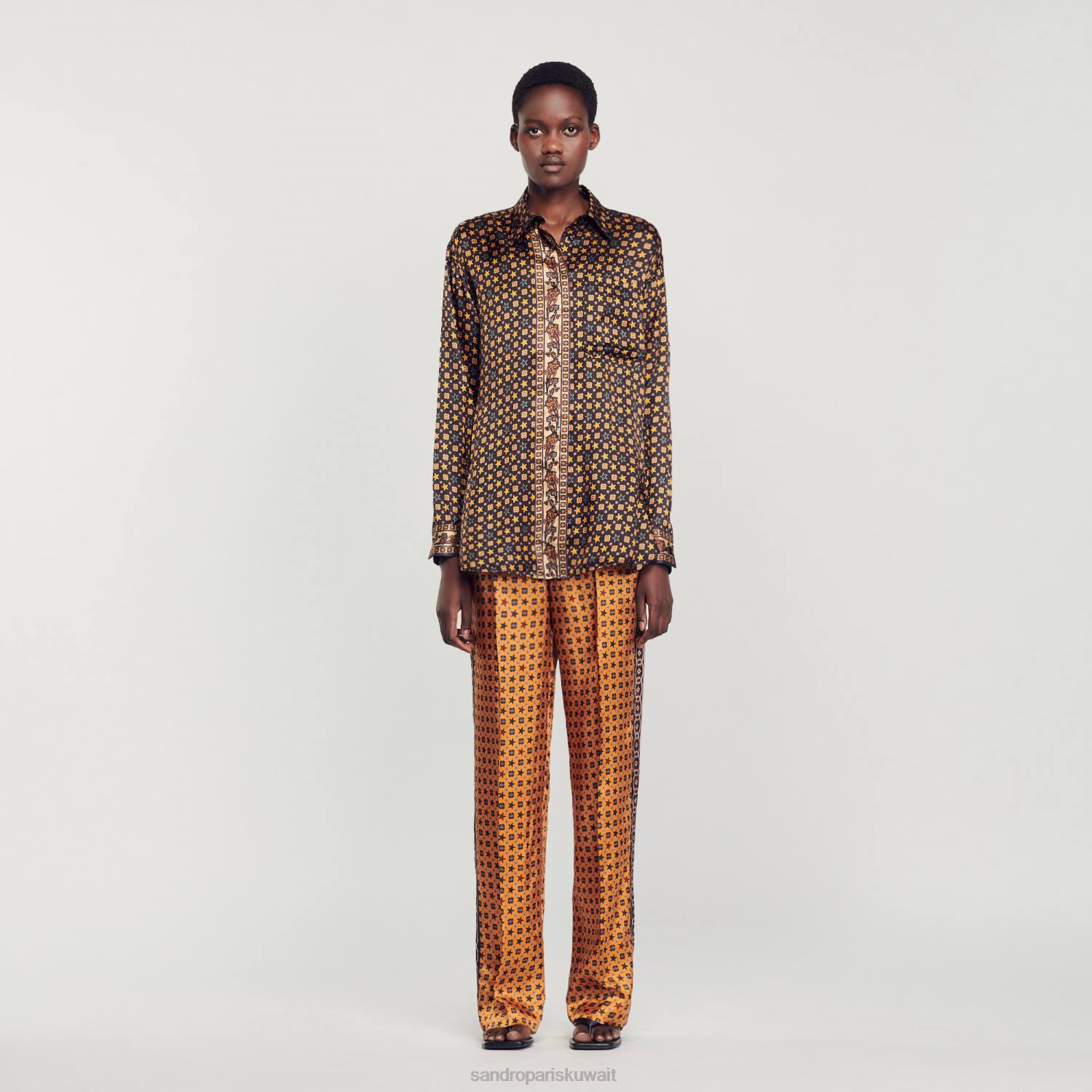 ثياب Sandro Paris قميص مطبوع أسود نحيف ZJ0071