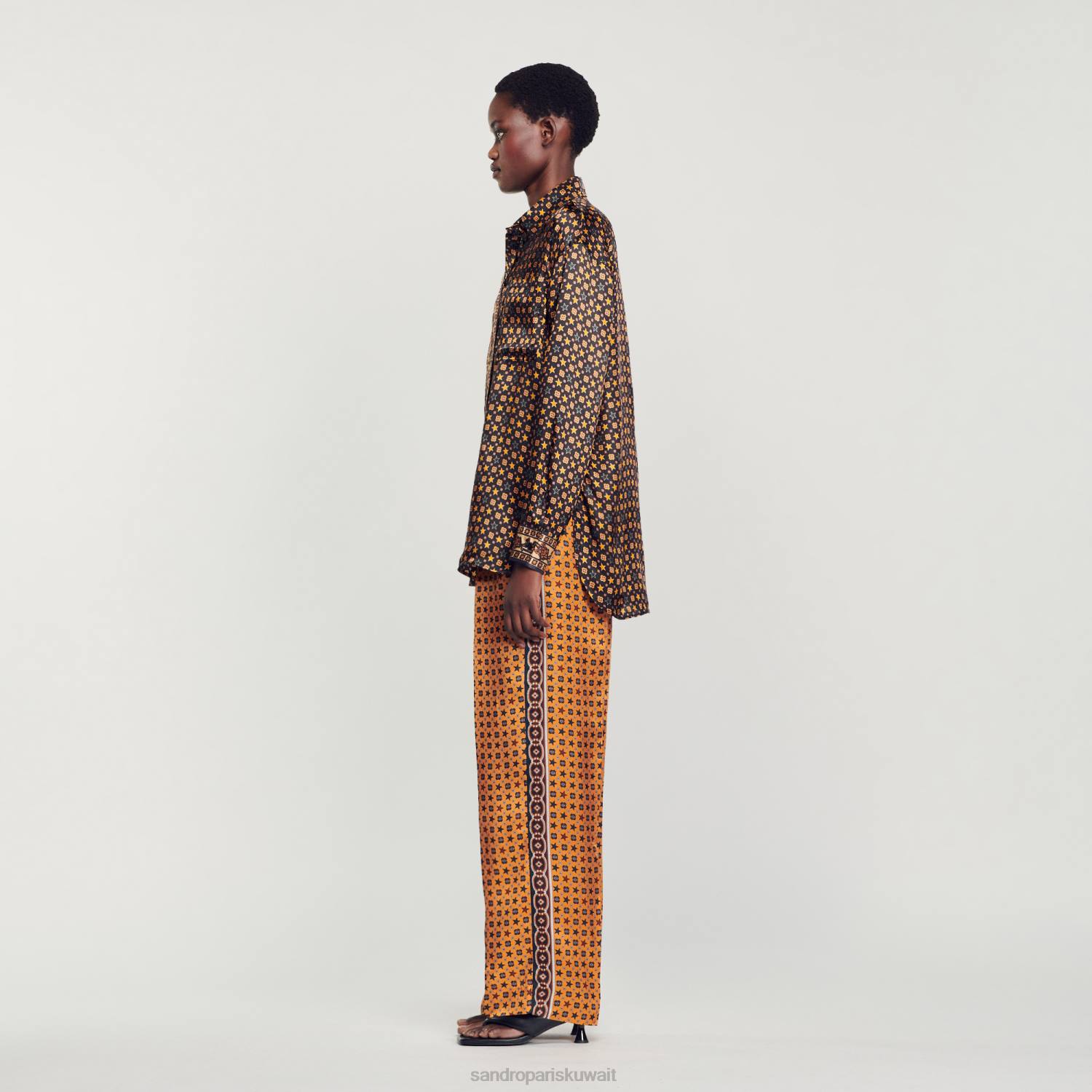 ثياب Sandro Paris قميص مطبوع أسود نحيف ZJ0071