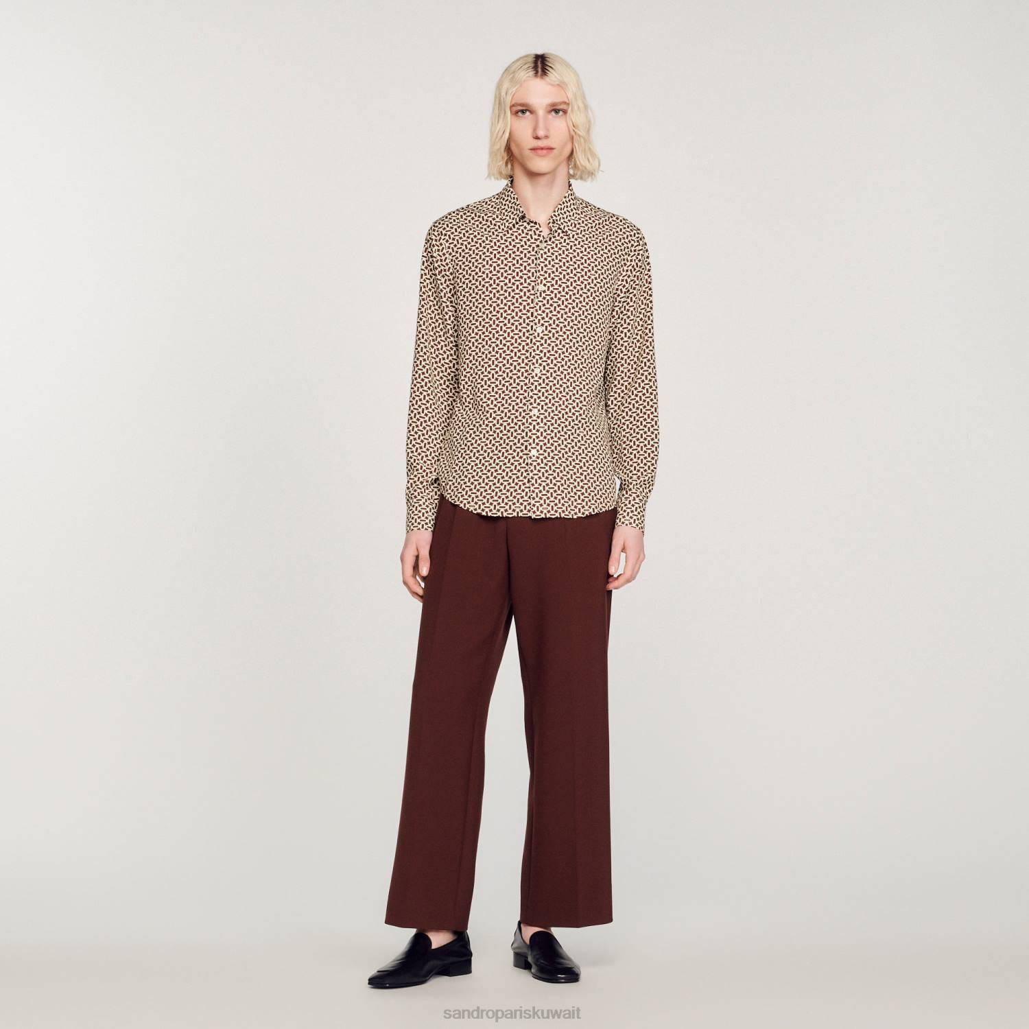 ثياب Sandro Paris قميص متدفق مطبوع لون واحد رجال ZJ00725