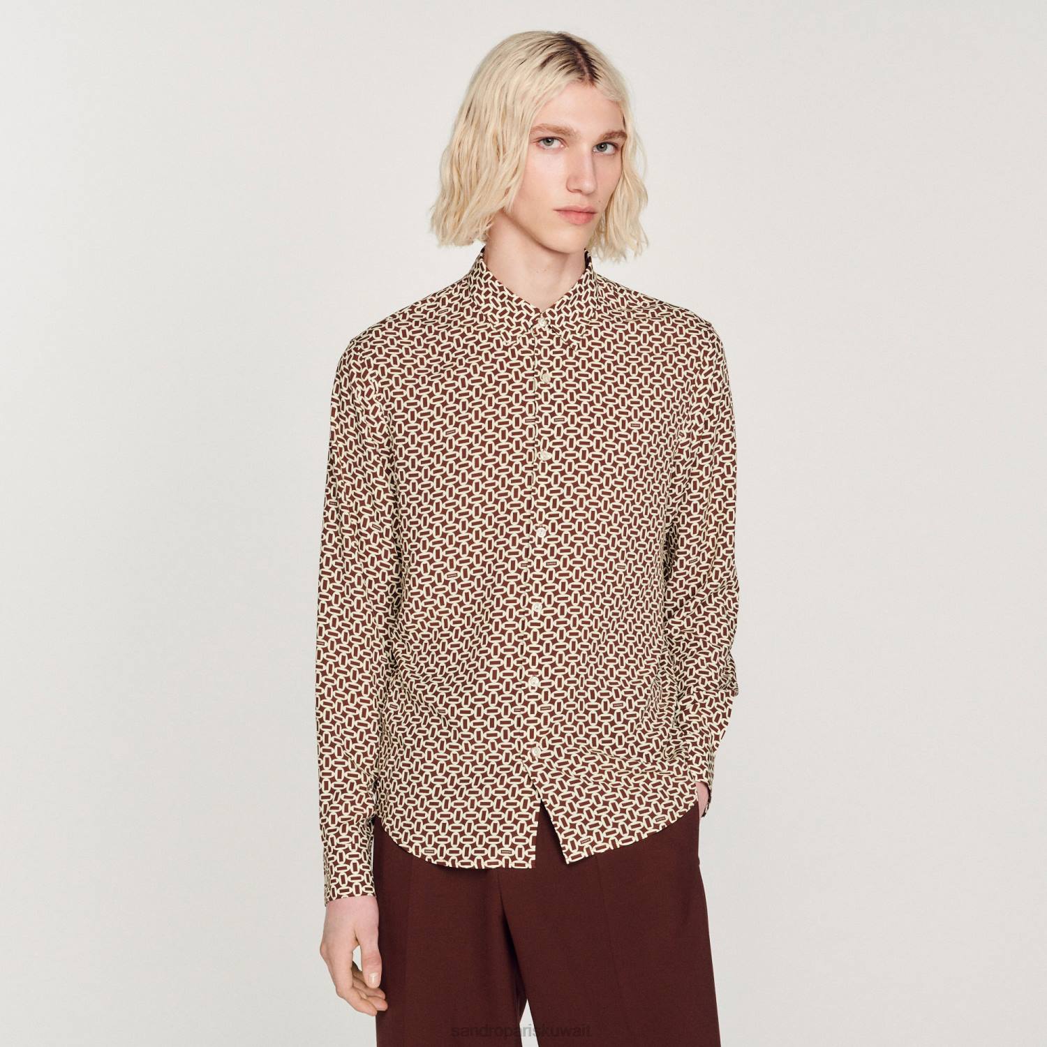 ثياب Sandro Paris قميص متدفق مطبوع لون واحد رجال ZJ00725