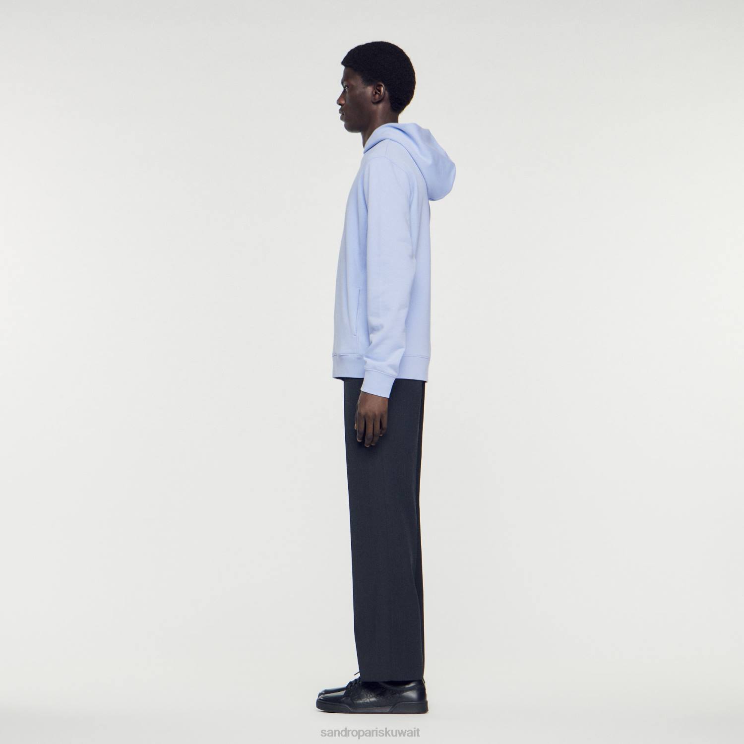 ثياب Sandro Paris سترة مقنعين مع شعار المطاط لون واحد رجال ZJ00736