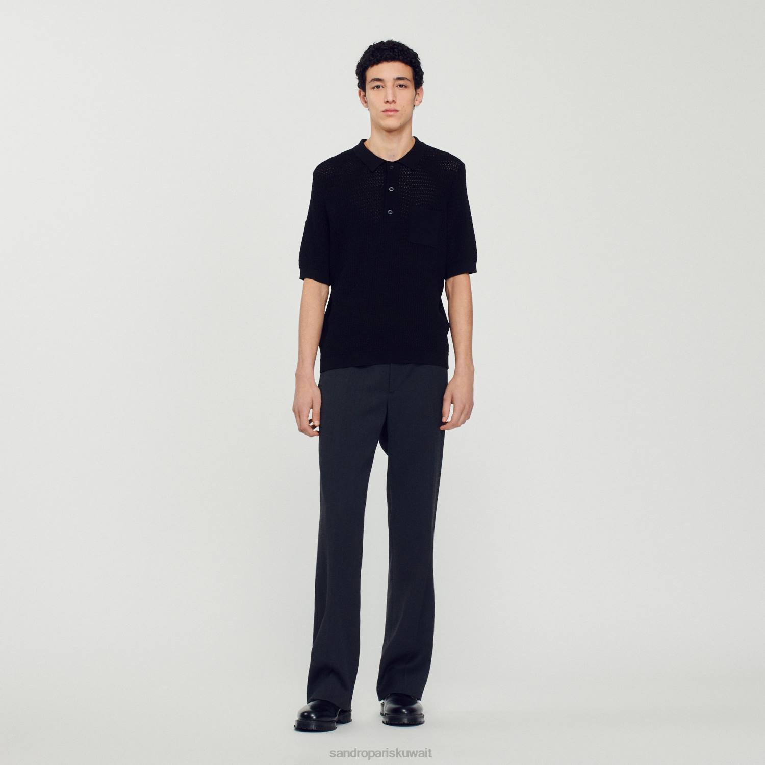 ثياب Sandro Paris سترة بولو بأكمام قصيرة أسود رجال ZJ00748