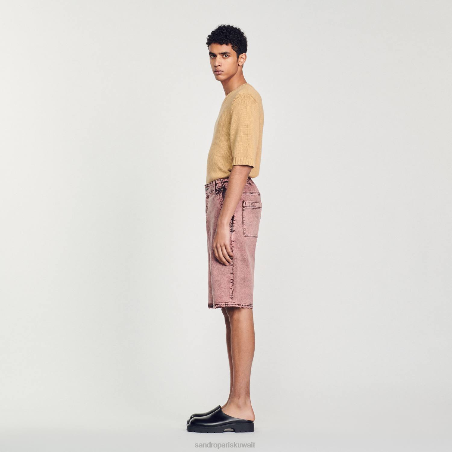 ثياب Sandro Paris شورت جينز فضفاض لون القرنفل رجال ZJ00752