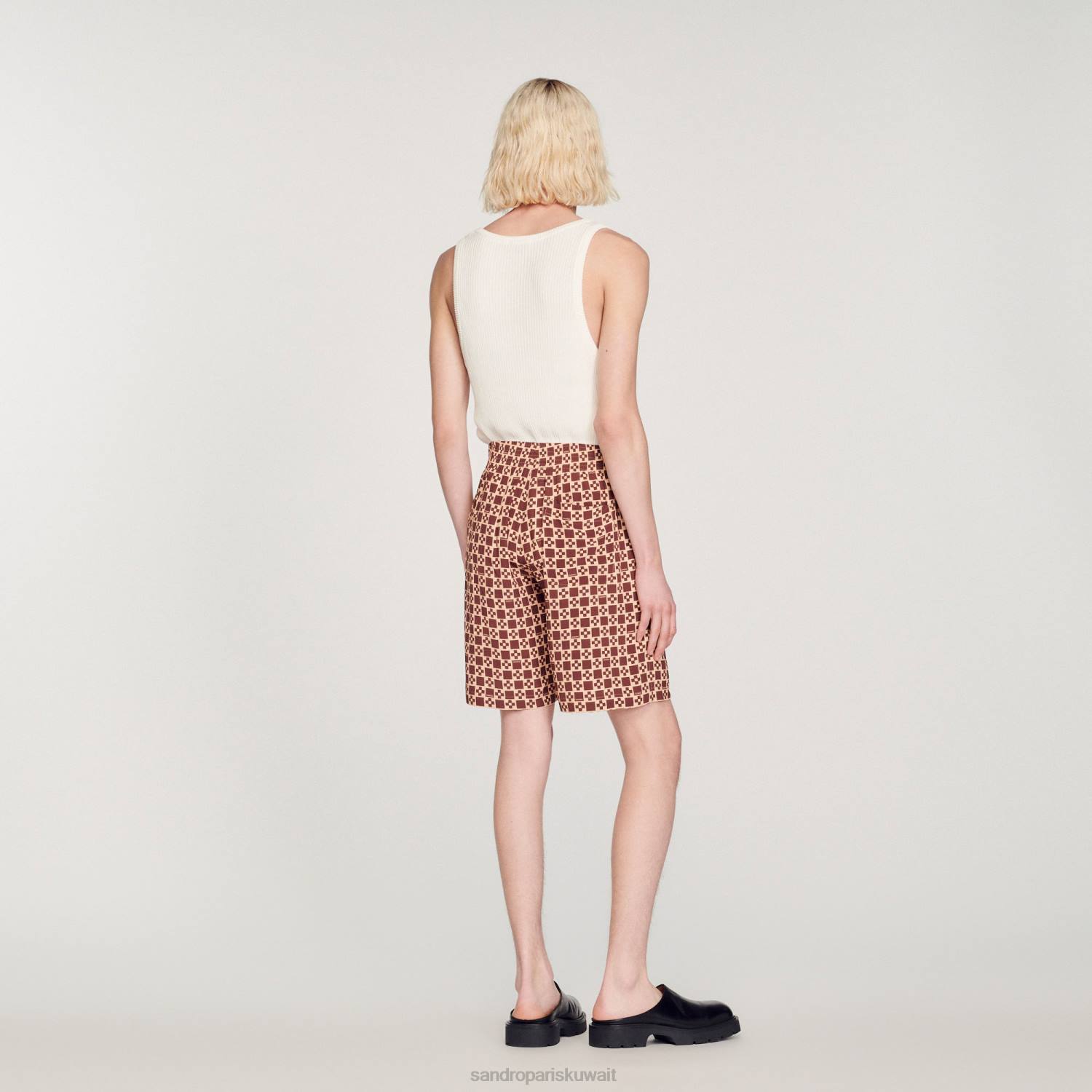ثياب Sandro Paris شورت مربع بطبعات متقاطعة بني رجال ZJ00755