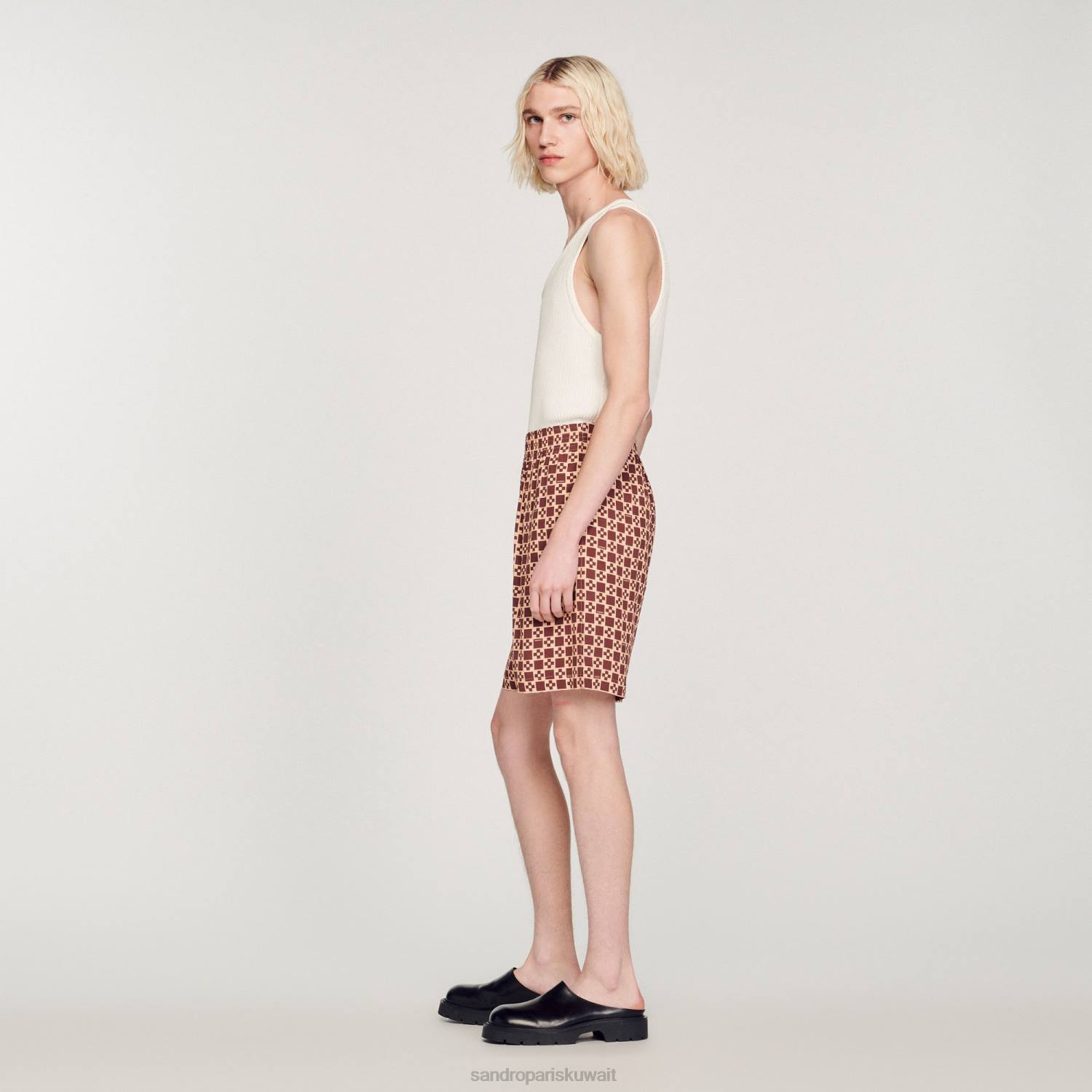 ثياب Sandro Paris شورت مربع بطبعات متقاطعة بني رجال ZJ00755