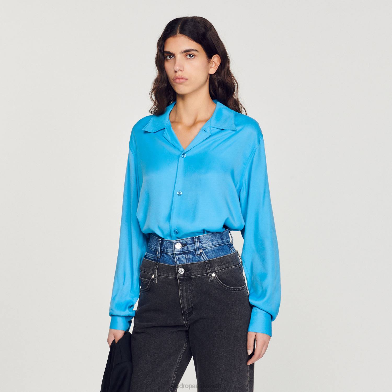 ثياب Sandro Paris قميص عائم مع طوق منتشر لون واحد رجال ZJ00787