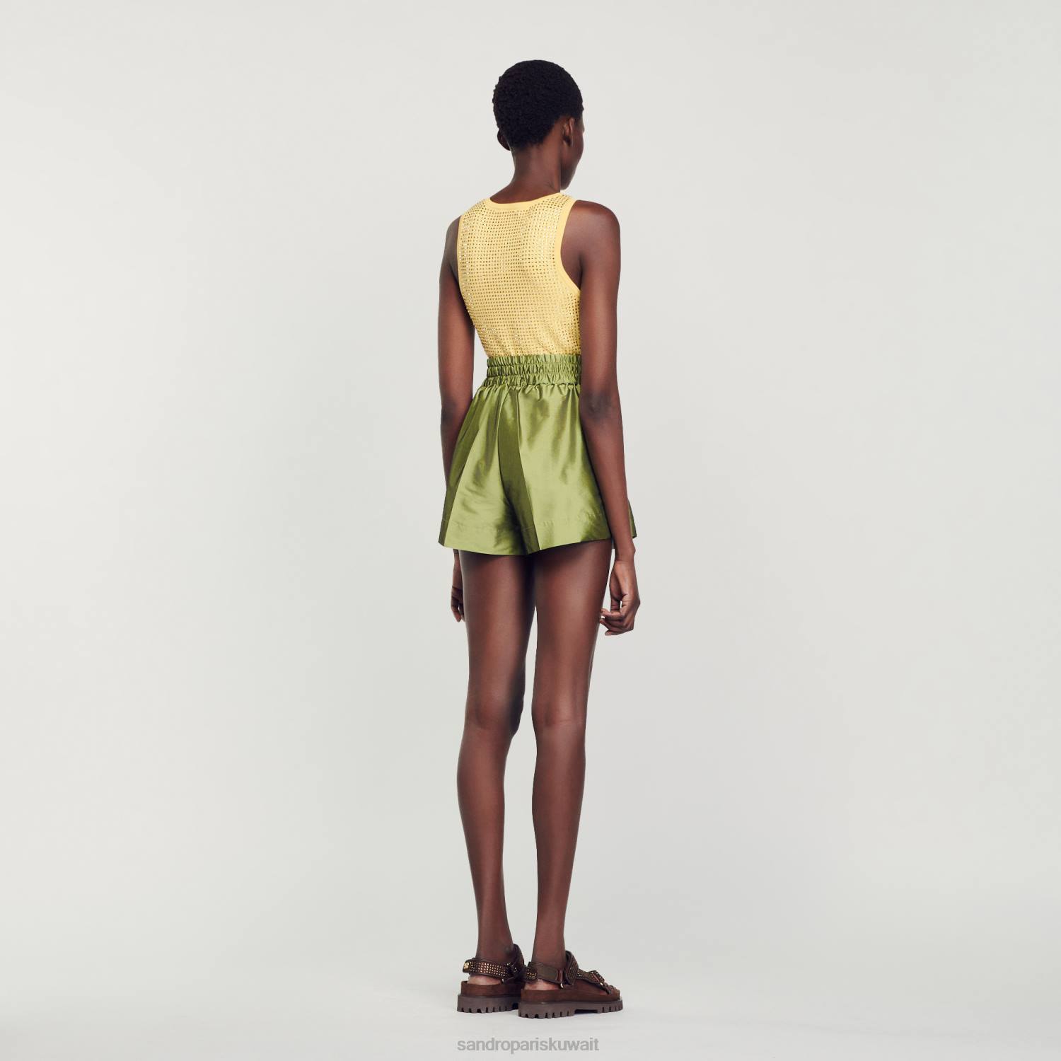 ثياب Sandro Paris شورت الساتان كاكي خفيف نحيف ZJ0078
